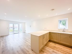 Photo 7- click for photo gallery